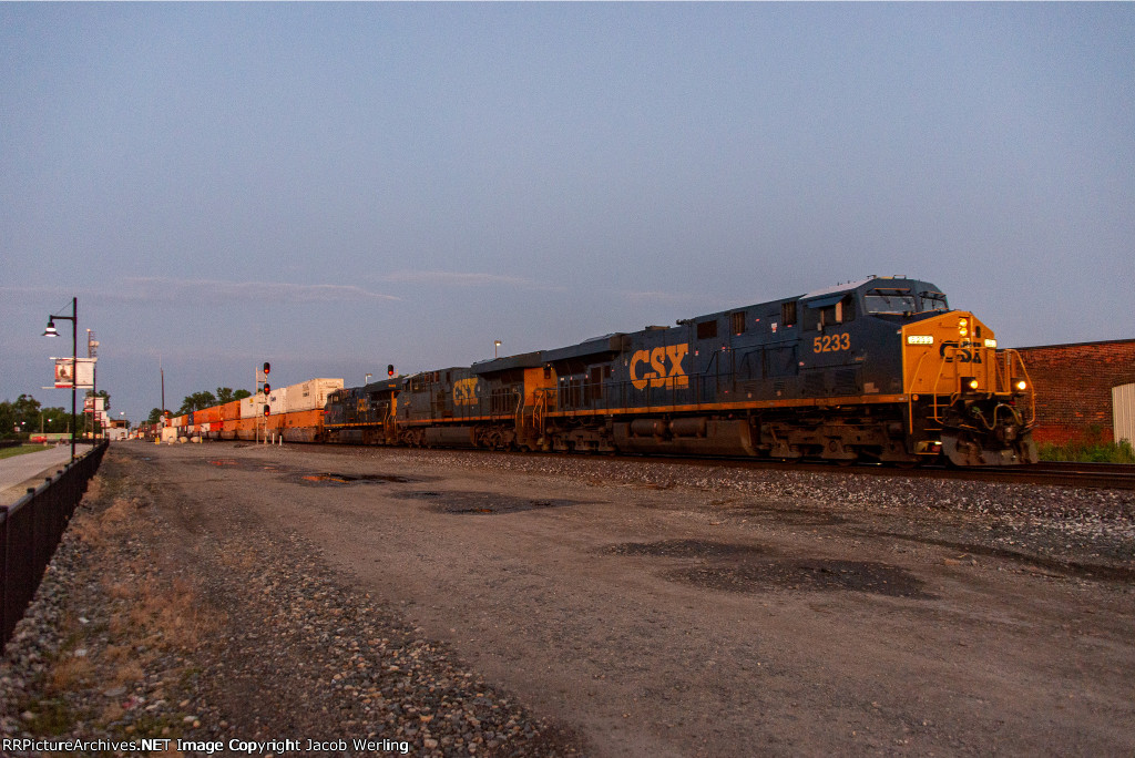 CSX 5233